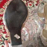 کفش مجلسی|کیف، کفش، کمربند|ایوان, |دیوار