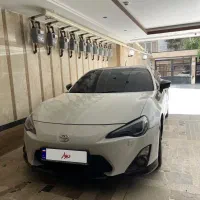 تویوتا gt86 مدل ۲۰۱۳ با لوازم