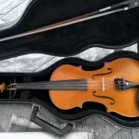 ویولن دست ساز آقای هوشنگ اکبری