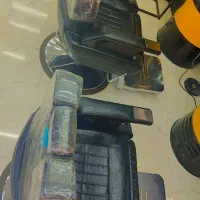 صندلی vip و آیینه نئونی آرایشگاه|آرایشگاه و سالن‌های زیبایی|صدرا-فارس, فاز ۱|دیوار