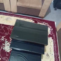 جلو مبلی یه تکی بزرگ سه تا کوچیک