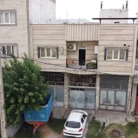 خانه-مسکونی-به-اضافه-دو-واحد-مغازه-تجارس