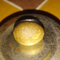 سنگ اسیاب با رنگی بسیار کم یاب