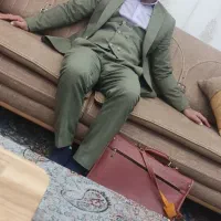 گم شدن مدارک، کیف مهندسی قرمز رنگ