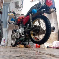 هوندا 125 پلاک قدیمی‌|موتورسیکلت|میانه, |دیوار