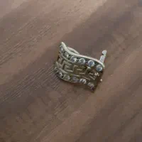 یک عدد گوشواره ورساچی گم شده