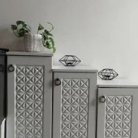 جاکفشی. میز تی وی. جلومبلی