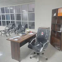 همکار خانم ،مسئول دفتر و کارشناس اداری