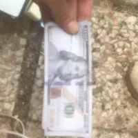 اسکناس ۱۰۰ دلاری تزیینی