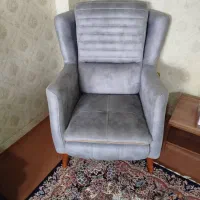 مبلمان ۷ نفره به همراه میز عسلی
