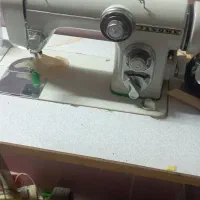 چرخ خیاطی ژانومه 5میل قیمت 50000000تومان