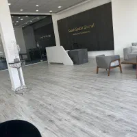 به یک نیروی خدماتی(آبدارچی) آقا/خانوم