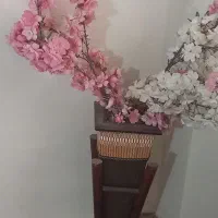 گلدان با گل