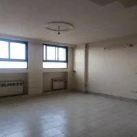 آپارتمان110متری-تمیز-و-جنوبی-خیابان-مشتاق-سوم