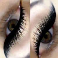 کاشت و اکستنشن مژه در یکی از سالن های vip شیراز