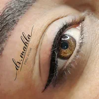 نیاز به مدل شید لب و خط چشم(ظرفیت محدود)