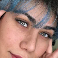 استخدام دستیار مژه