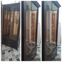 ویترین کاملا سالم و دارای آینه ی بزرگ و دو کشو|بوفه، ویترین، کنسول|شهرکرد, |دیوار