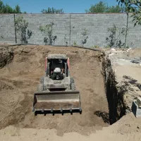 بابکت توماس مینی لودر|خدمات حمل و نقل|گلبهار, نوبهار|دیوار