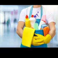 نیروی کمکی در نظافت منزل