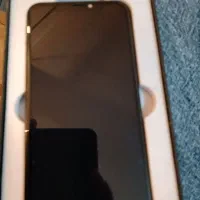 ال‌سی‌دی آیفون ایکس اس روی کاری  x. 10 s