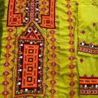 سبزو لباس بلوچی میدوزم