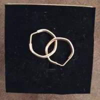 گوشواره حلقه ایی و آویز قلب طلا