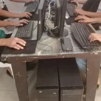 چهار عدد کامپیوتر