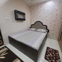 تخت خواب و میز ارایش