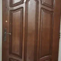 درب ورودی آپارتمان