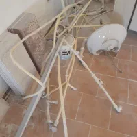 کابینت و لوله اب