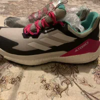 کتونی ۴۵ نیم۴۶ آدیداس تیاریکس نو اصل