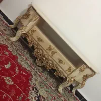 میزتلویزیون سلطنتی