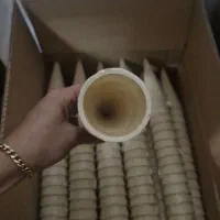 بستنی فروشی