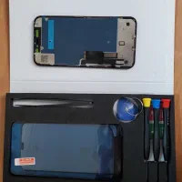 تاج و ال سی دی آیفون ۱۱