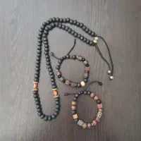 گردنبند و دستبند چوبی