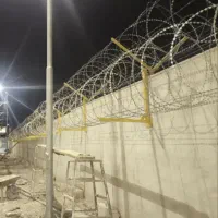 سیم خاردارفنس کشی شاب بندی ساخت انواع درب