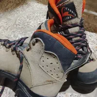 کفش کوهنوردیسایز39|کیف، کفش، کمربند|رباط‌کریم, رباط‌کریم|دیوار