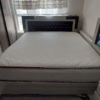 تخت دونفره بزرگ