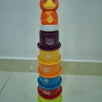 تعدادی اسباب بازی کودک