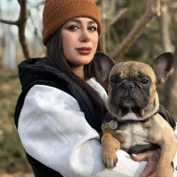 مربی سگ (خانم)