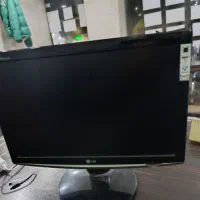 یک عدد مانیتور LG(Led)