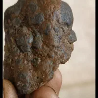 زیبا وکمیاب دارای انرژی مثبت وخاص