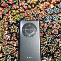 گوشی سالم سالم هست