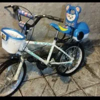 دوچرخه .کالسکه .اسکیت