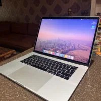 Macbook pro 2019. 32G Ram. Core i9. 512G