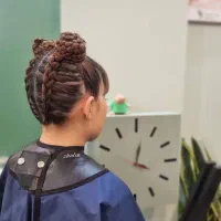 آموزش آرایشگری آموزشگاه ژالین(مدرک فنی و حرفه‌ای)