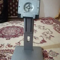 پایه مانتوری