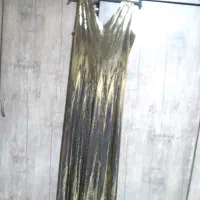 دوهددلباس مجلسی طلایی ومشکی خیلی شبک بفروش میرسد|لباس|شاهینشهر, شهرک گلدیس|دیوار