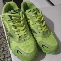 یک جفت کتونی سایز۴۲ Reebokدر حدنو